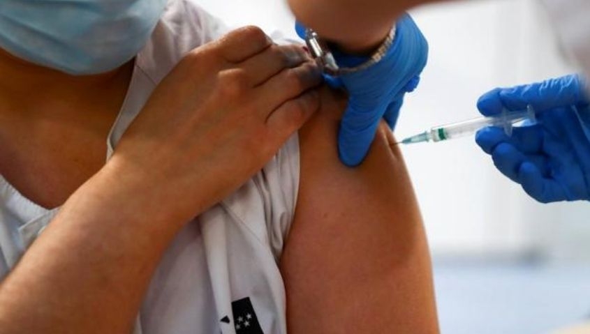 Menores de 60 pueden registrarse para vacunarse contra el Covid