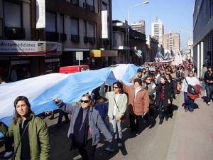Independientemente. Apuntes sobre el &ldquo;conflicto educativo&rdquo;