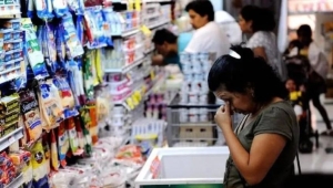 Bienes y servicios básicos hasta duplicaron su precio en dos meses de gobierno de Milei