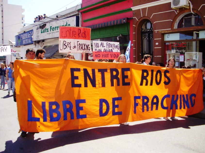 El lobby petrolero a favor fracking llega a las escuelas de la mano del CGE