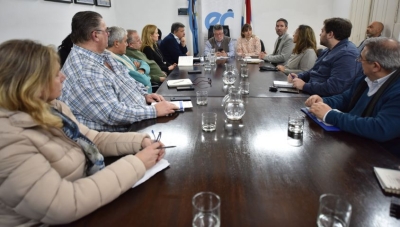 Paritaria docente: la Provincia ofreci&oacute; 18% y AGMER pidi&oacute; adelantar la recomposici&oacute;n
