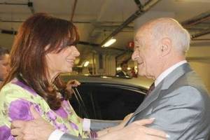 Cristina con Enrique Eskenazi.