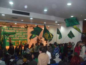 Denuncian intimidaciones de la polic&iacute;a en plenario estudiantil no oficialista