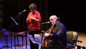 D&uacute;o Enarmon&iacute;a homenajear&aacute; al cantautor Rafael Amor en el Teatro 3 de Febrero