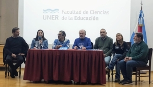 Las dos CTA realizaron en Paraná un cabildo abierto por la comunicación
