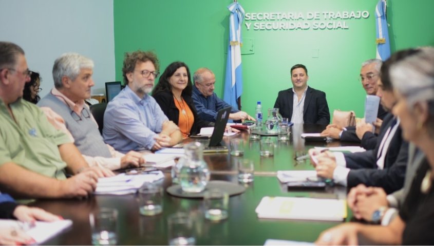 Docentes entrerrianos discuten la nueva propuesta salarial del gobierno