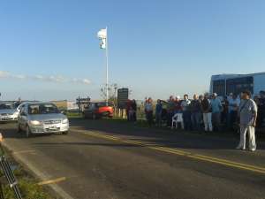 La Asamblea Ambiental se reuni&oacute; a la vera de la ruta