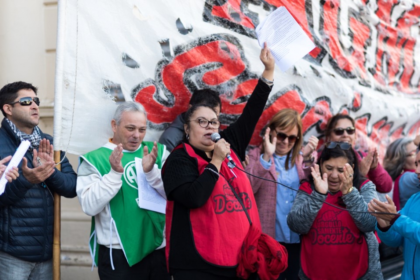 Movilizaci&oacute;n Multisectorial en Paran&aacute;, en el marco del Paro Nacional