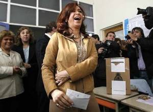  El gobierno refuerza el cepo que nos oprime como naci&oacute;n