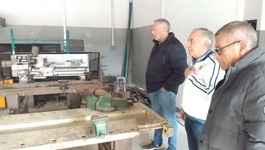 Alderete visit&oacute; la escuela t&eacute;cnica naval N&deg;100 de Puerto Nuevo y recorri&oacute; los talleres.