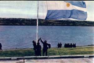 Caminata de antorchas por Malvinas