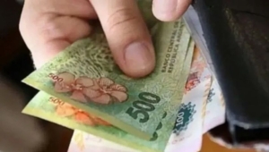 El salario mínimo perdió más de un tercio de su poder adquisitivo en cinco meses