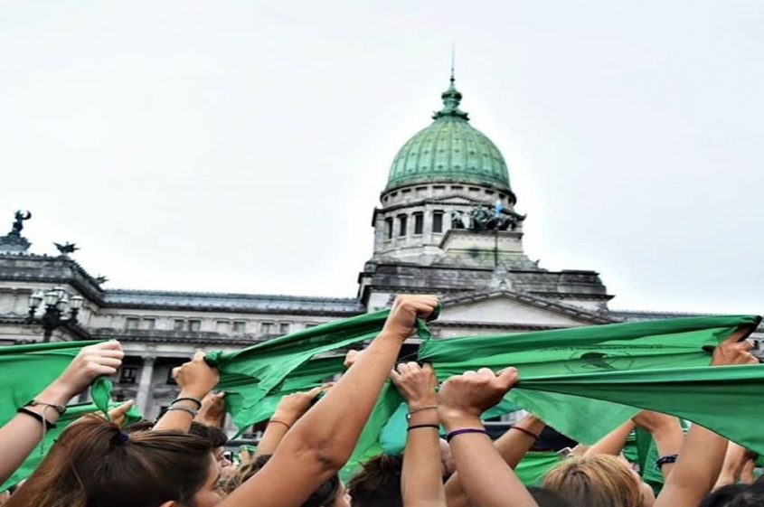 Para decidir, para no abortar, para no morir
