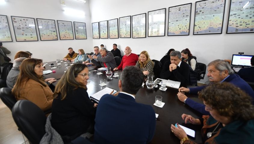 Docentes recibirán un 7% de recomposición y quedó abierta la paritaria